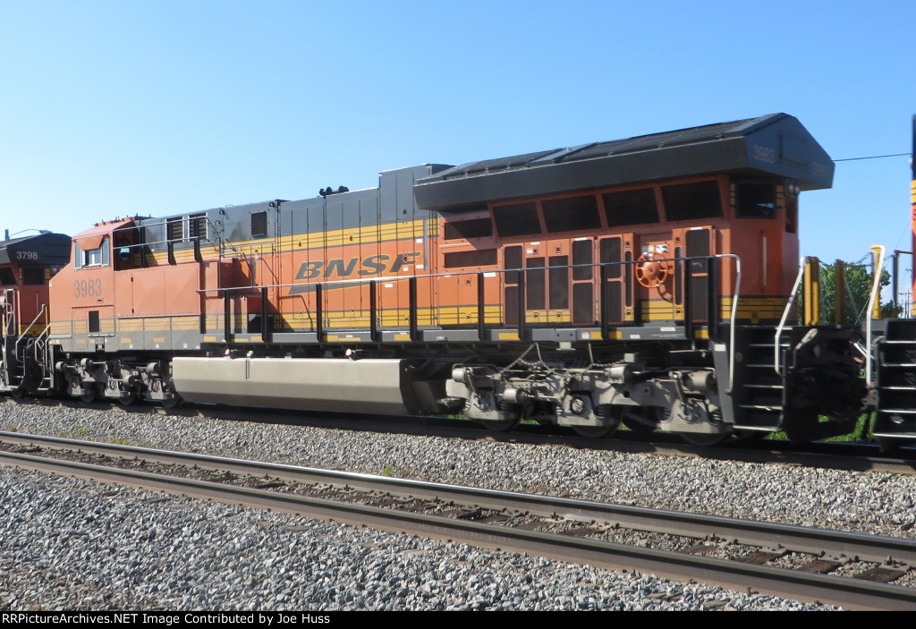 BNSF 3983